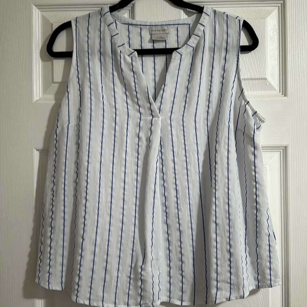 Van Heusen Striped‎ Tank, Blue and White Stripes, V-Neck, Sleeveless, Size Large
